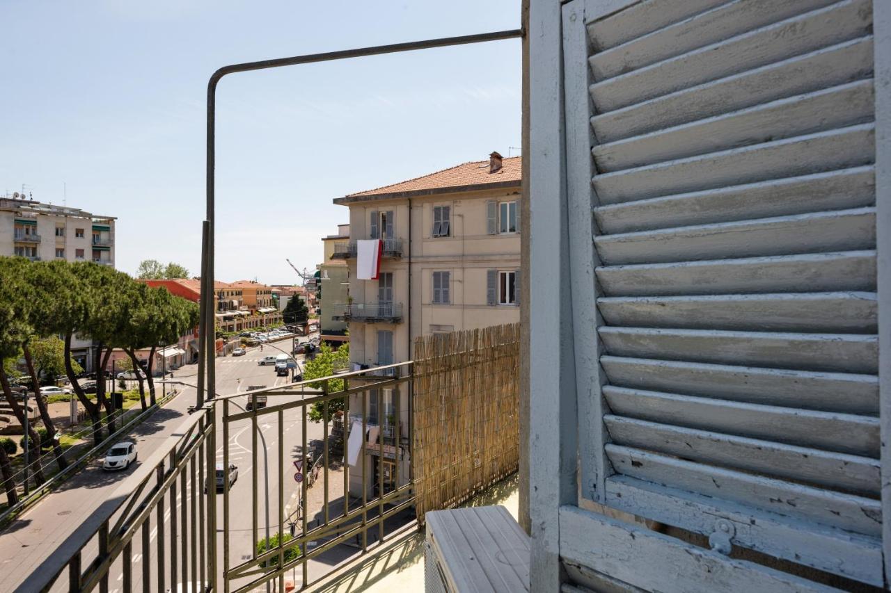 Piazza Concordia Apartment With Balcony La Spezia Exteriér fotografie